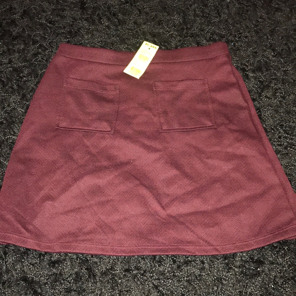 Tillys skirt